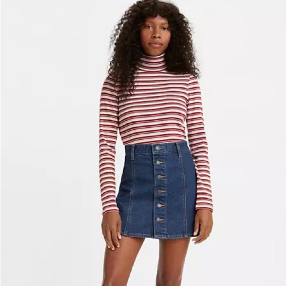 Levi’s Striped Turtleneck Top